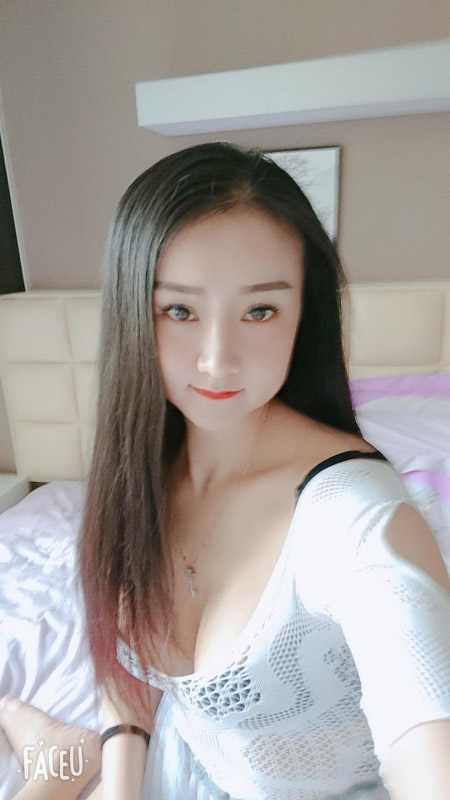 新区尔家公寓 爱健身的婷婷妹妹